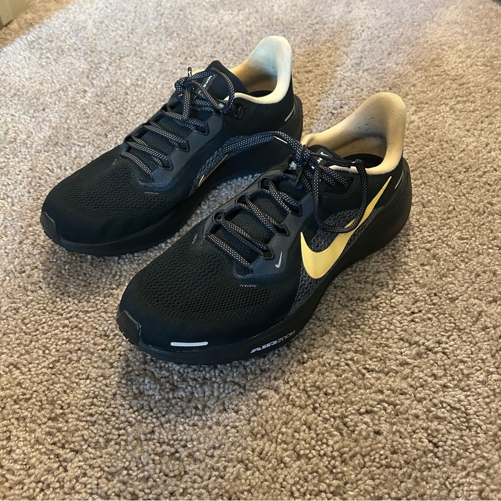 Nike Air Zoom Pegasus 41 Running Shoes Men’s Size 11.5 Black And Gold
